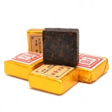 Чай Шу Пуэр черный листовой прессованный китайский Золотой квадрат, 6 г